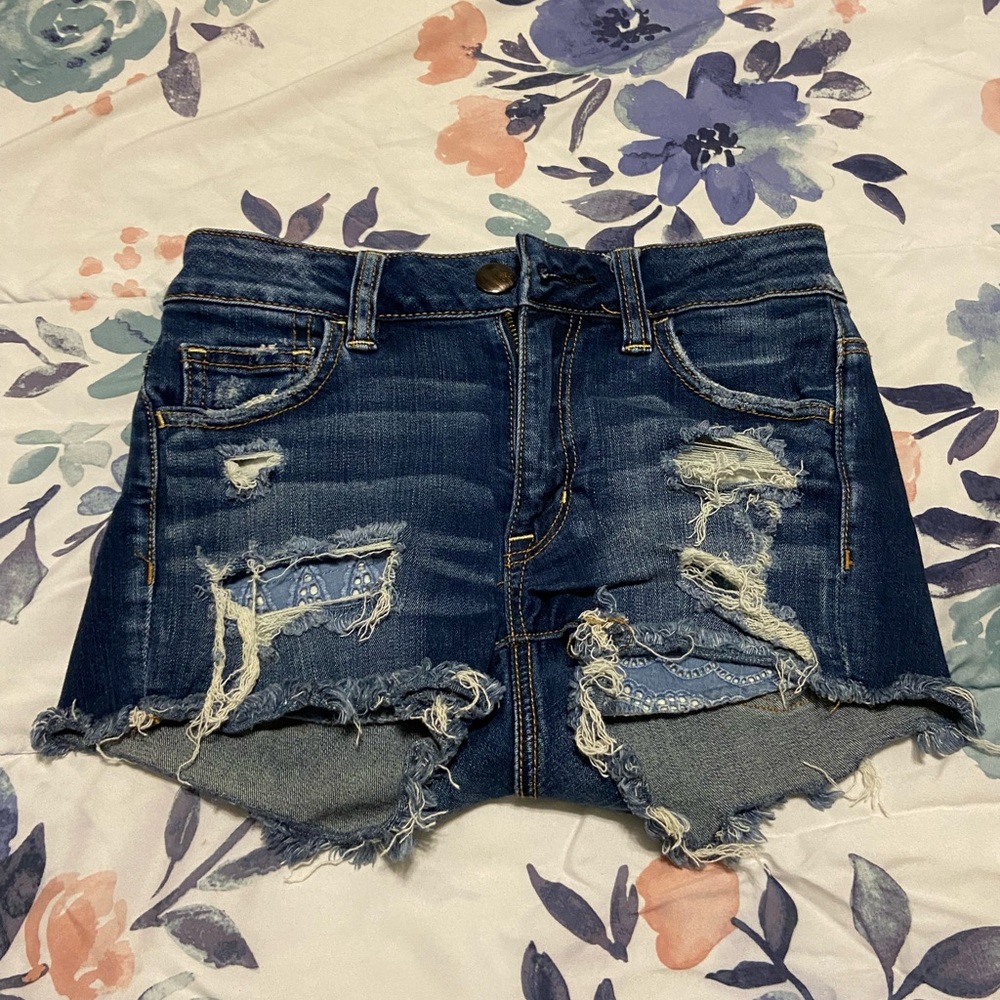 American Eagle Hi-Rise Shortie